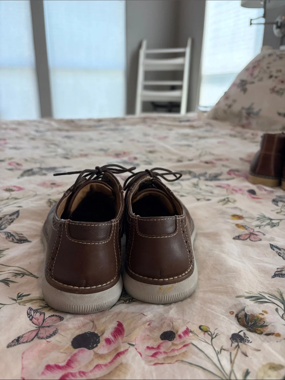 Johnston & Murphy Brown Leather Kids Lace-Up Dress Shoes